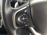 ステアリングリモコンは、運転中でも簡単に音量調整やチャンネル変更もできます!わき見運転防止にもつながるので安心です♪