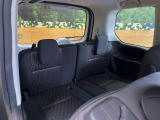 3列目シートはもちろん状態良好☆大人でもゆったりと座って頂けますので、大人数でのお出かけもラクラクです♪ご家族で、気の知れた仲間で、ドライブに行くのが楽しみですね♪