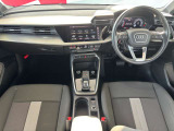 Audiのインテリアはエクステリア同様、優れたデザイン性とクオリティ、そして機能性を兼ね備えております。