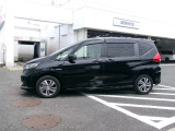 内装、外装は、専任のスタッフが真心込めて丁寧にクリーニングしておりますので、ピカピカに仕上がっております。中古車でもこのキレイな状態は必見です!