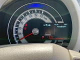 ランプ色で運転状態を表示しエコドライブをサポートするメーター!発電状況バッテリー残量なども一目瞭然!★走行距離が少ないのも良いですね!