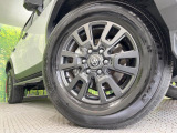 【純正18インチアルミホイール】外観にマッチした純正アルミホイールを装着しております。各種社外アルミホイールや、スタッドレスタイヤも取扱いしております。是非ご相談ください♪