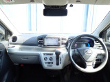 インパネ画像になります。車内は専門業者にて室内クリーニング施工済みなので、大変清潔です。
