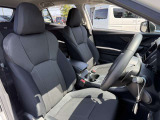 運転席シート廻りは使用感も少なく、良好な状態となっています。前オーナー様が丁寧に使っていたことがよくわかりますね。