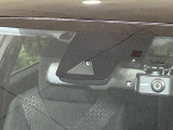 【トヨタセーフティセンス】走行中に前方の車両等を認識し、衝突しそうな時は警報とブレーキで衝突回避と被害軽減をアシスト。より安全にドライブをお楽しみいただけます。