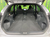普段のお買い物や通勤、送迎等に十分な荷室スペースを確保しております。セカンドシートを倒すと、大きな荷物の積載も可能です♪