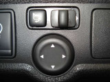 電動格納機能付きドアミラーです!