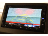 バックカメラが装備されており、後方の安全確認はもちろんのこと狭い場所での駐車や雨の日・夜間など視界の悪いコンディションでのストレスの軽減にもなります!