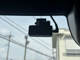 ドライブレコーダー前後装着車両!万が一の事故などに大活躍しますので、より安心して運転していただけます。