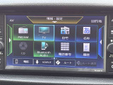 見やすい純正ナビ、操作もスムーズです。TVも高画質、音楽も高音質で楽しめます。楽しいドライブを!