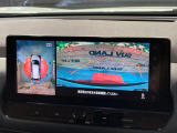 【アラウンドビューモニター】専用のカメラにより、上から見下ろしたような視点で360度クルマの周囲を確認することができます☆死角部分も確認しやすく、狭い場所での切り返しや駐車もスムーズに行えます。
