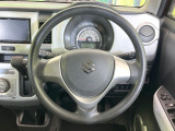 ステアリングも使用感が少なく、きれいな状態となっております♪
