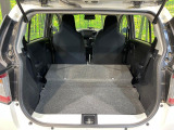 後席を格納すると、これだけの広さが!シーンに合わせたシートアレンジで、大きな荷物も積むことが出来ます♪
