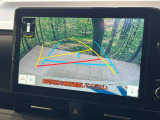 【バックカメラ】駐車時に後方がリアルタイム映像で確認できます。大型商業施設や立体駐車場での駐車時や、夜間のバック時に大活躍!運転スキルに関わらず、今や必須となった装備のひとつです!