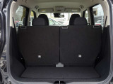 【ラゲッジスペース】しっかり容量が確保されていてます。バックドアも大開口で荷物の出し入れがしやすいです♪