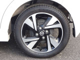 【タイヤ】 【純正15インチアルミホイール】《165/55R15》専用のアルミなのでお車のイメージぴったりですね!