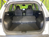 後席を格納すると、これだけの広さが!シーンに合わせたシートアレンジで、大きな荷物も積むことが出来ます♪