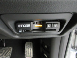 ETC付。高速道路の料金所はキャッシュレスで通過です。サービスエリア等にあるスマートインターの出入口も利用可能でとっても便利。ご納車後すぐにお使い頂けるようセットアップしてのお渡しとなります。