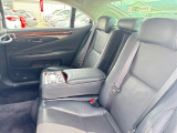 LS 600hL 4WD 本革シート