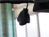 この車にはリアにもドライブレコーダーを装備しております◆映像・音声などを記録する自動車用の装置です。 もしもの事故の際の記録はもちろん、旅行の際の思い出としてドライブの映像を楽しむことができます。