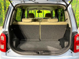 普段のお買い物や通勤、送迎等に十分な荷室スペースを確保しております。セカンドシートを倒すと、大きな荷物の積載も可能です♪