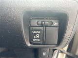 【運転席操作部】『運転席周辺の装備』の画像になります。快適なドライブを楽しむための機能が装備されています!運転席から触れるので使いやすいです!