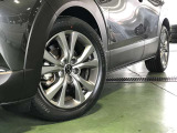 こちらはスタイリッシュな純正アルミホイールを装着しております☆