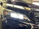 【LEDヘッドライト】人気上昇中のダブルファンクションターンランプを装備!ウィンカーとデイライト&車幅灯を兼用し、特別感のあるエクステリアを演出します。