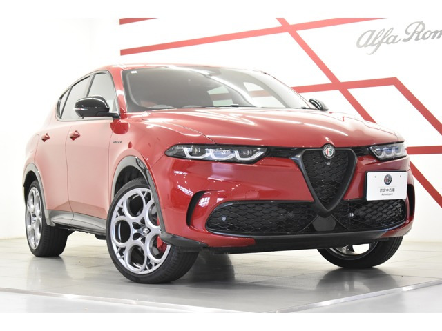 トナーレ プラグインハイブリッド Q4 ヴェローチェ 4WD 