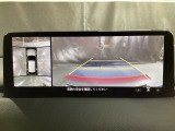 狭い場所での駐車やすれ違いなどでより的確な運転操作に役立つ360&deg;ビューモニターが装備されています。