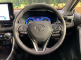 【純正革巻きステアリング】上質な革を使用することで、手にしっかり馴染みとても運転しやすいハンドルです♪