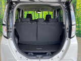 普段のお買い物や通勤、送迎等に十分な荷室スペースを確保しております。セカンドシートを倒すと、大きな荷物の積載も可能です♪