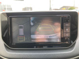 アラウンドビューモニターです☆車の前後左右にカメラがついており駐車時には上から車を見たような画面が見れますので、4方向の状況を確認することができる便利な機能です☆