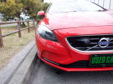 ボルボのプレミアム・スポーツコンパクト「V40」。1.6L 4気筒GTDI直噴ターボエンジンを搭載。