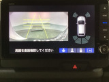 バックでの車庫入れも安心です! リアカメラが付いているバックモニター付のナビを装備しております。バンパーについているソナーや、操作線もついており距離感も画面から確認できます。