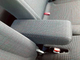 アームレスト装備で長距離運転も楽々です★
