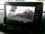 ナビ連動型ですので、ドライブレコーダーの前後画像をナビゲーションのモニターで確認することができます。