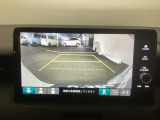 リアカメラ装備、運転に自信のない方でも安心して車庫入れができるリバース連動リアカメラが装着されています。狭い駐車場はもちろん、雨の日や夜間でもストレスなく運転していただけます。