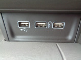 ナビ連動USB・充電USB