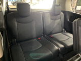 3列目シートはもちろん状態良好☆大人でもゆったりと座って頂けますので、大人数でのお出かけもラクラクです♪ご家族で、気の知れた仲間で、ドライブに行くのが楽しみですね♪