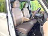 運転席シート廻りは使用感も少なく、良好な状態となっています。丁寧に使われていたことがよくわかりますね。