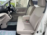 【助手席 】納車前には専門業者にてクリーニングを実施し綺麗な状態でお渡します!