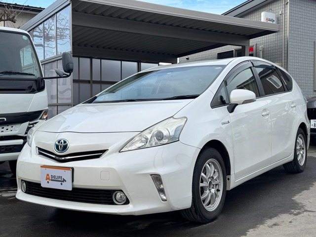 トヨタ プリウスα 
