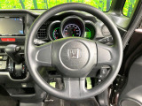 ステアリングも使用感が少なく、きれいな状態となっております♪
