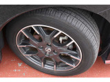 純正アルミホイール&タイヤ