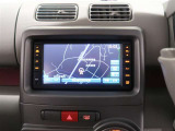 ナビゲーションを装備しており、CD、ワンセグ視聴可能です。