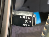 【クルーズコントロール】高速道路もラクラク走行。アクセルを離しても一定速度で走行ができ、長距離運転時の負担を軽減!加速・減速も簡単なスイッチ操作で調整できます。