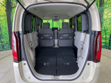 普段のお買い物や通勤、送迎等に十分な荷室スペースを確保しております。セカンドシートを倒すと、大きな荷物の積載も可能です♪