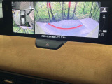 【360&deg;ビューモニター】専用のカメラにより、上から見下ろしたような視点で360度クルマの周囲を確認することができます☆死角部分も確認しやすく、狭い場所での切り返しや駐車もスムーズに行えます。