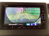 バックモニター付きで、車庫入れやバック時の後方確認をサポート。